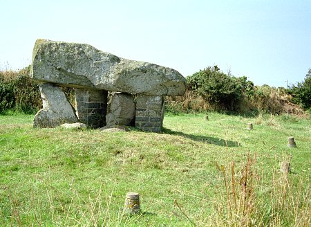 Ty Newydd Dolmen, Anglesey