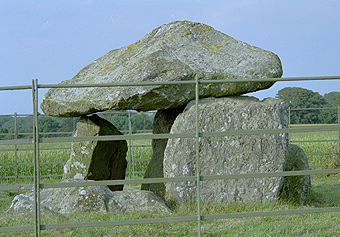 Bodowyr Dolmen, Anglesey