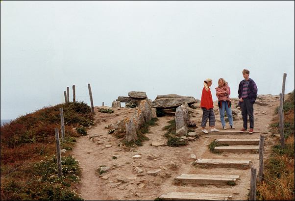 Beg-an-Dorchenn Passage Grave, Brittany