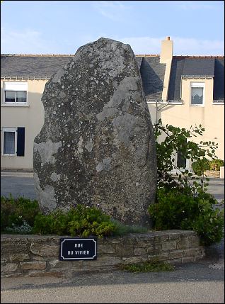 Manémeur II Standing Stone, Brittany